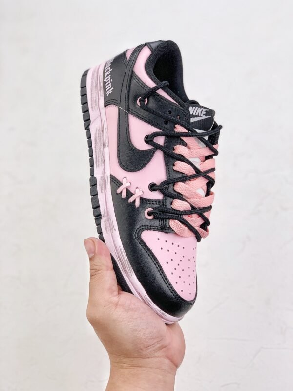 NIKE DUNK SB LOW