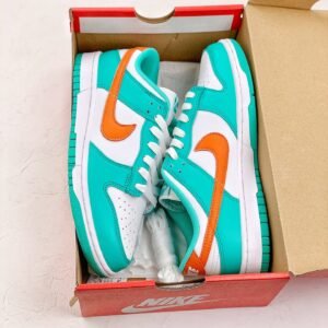 Nike Dunk Low - Image 10