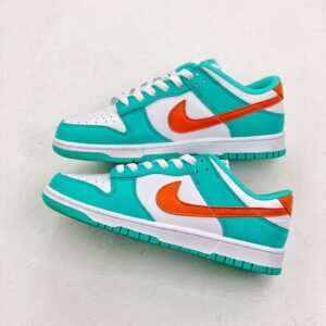 Nike Dunk Low - Image 9