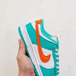 Nike Dunk Low - Image 4