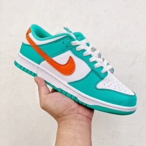 Nike Dunk Low - Image 2