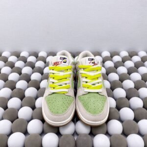 Pure original Dunk Low SE "85" double hook - Image 8
