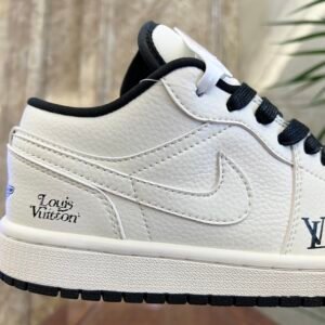 Fragment x Air Jordan 1 Low OG SP Jordan 1 - Image 4