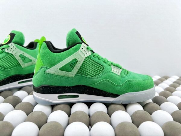 Pure original Air Jordan 4
