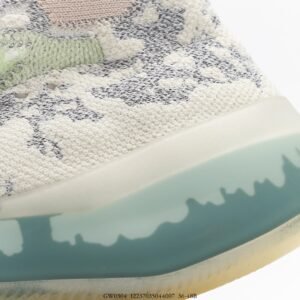 Yeezy Series - Image 9