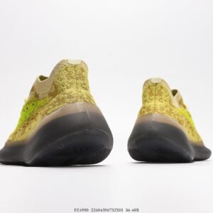 Yeezy Series - Image 4