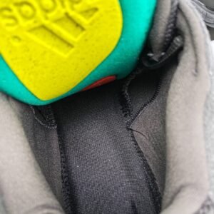 Yeezy 500 Series - Image 4