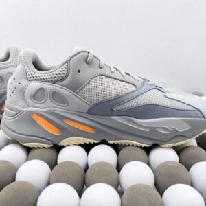 Yeezy 700 Series - Image 7