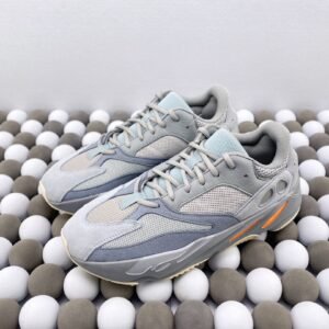 Yeezy 700 Series - Image 6