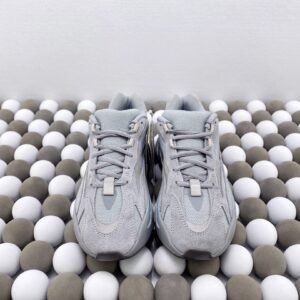 Yeezy 700 Series - Image 10
