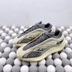 Yeezy 700 Series - Image 10
