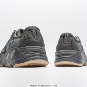 Yeezy 700 Series - Image 5