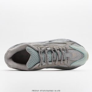 Yeezy 700 Series - Image 4