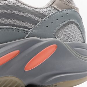 Yeezy 700 Series - Image 3