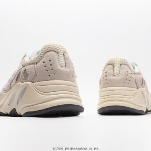 Yeezy 700 Series - Image 7