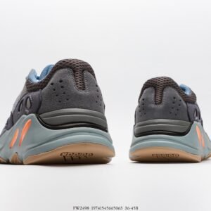 Yeezy 700 Series - Image 6