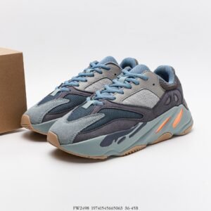 Yeezy 700 Series - Image 4