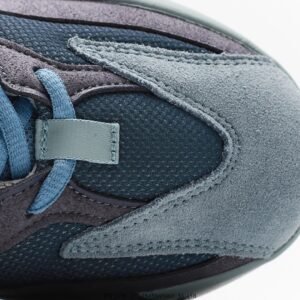 Yeezy 700 Series - Image 3
