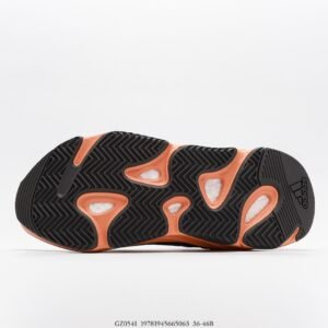 Yeezy 700 Series - Image 7