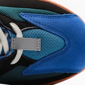 Yeezy 700 Series - Image 6