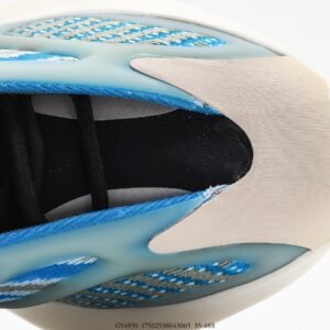 Yeezy 700 Series - Image 6