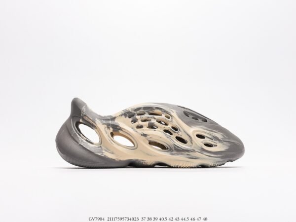Yeezy slippers