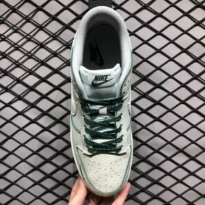 Nike Dunk Low - Image 8
