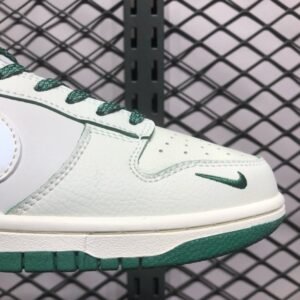 Nike Dunk Low - Image 2