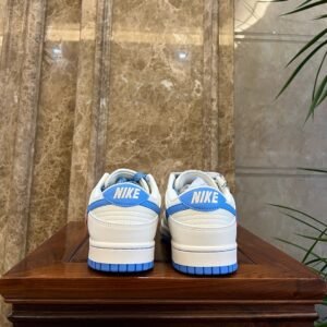 Nike Dunk Low - Image 10