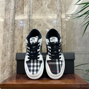 Nike Dunk Low - Image 4