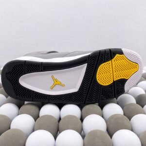 Pure original Air Jordan 4 - Image 4