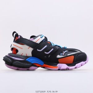 Balenciaga - Image 10