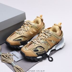 Balenciaga - Image 8