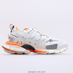 Balenciaga - Image 6