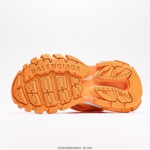 Balenciaga - Image 7